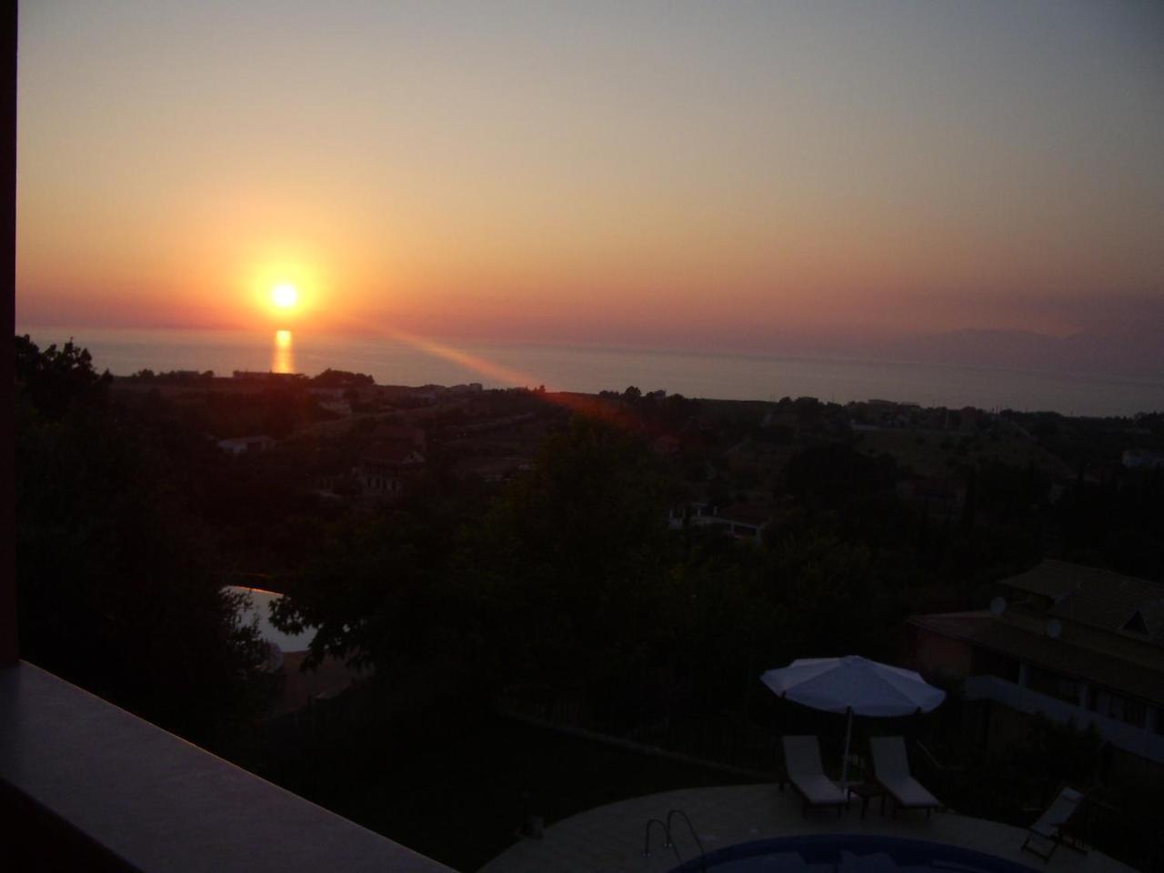 Villa Mare E Monti Almiros Beach ภายนอก รูปภาพ